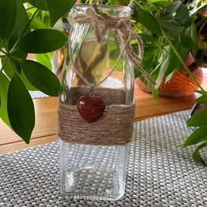Glass vase with a crystal heart necklace, come with plant trimmings